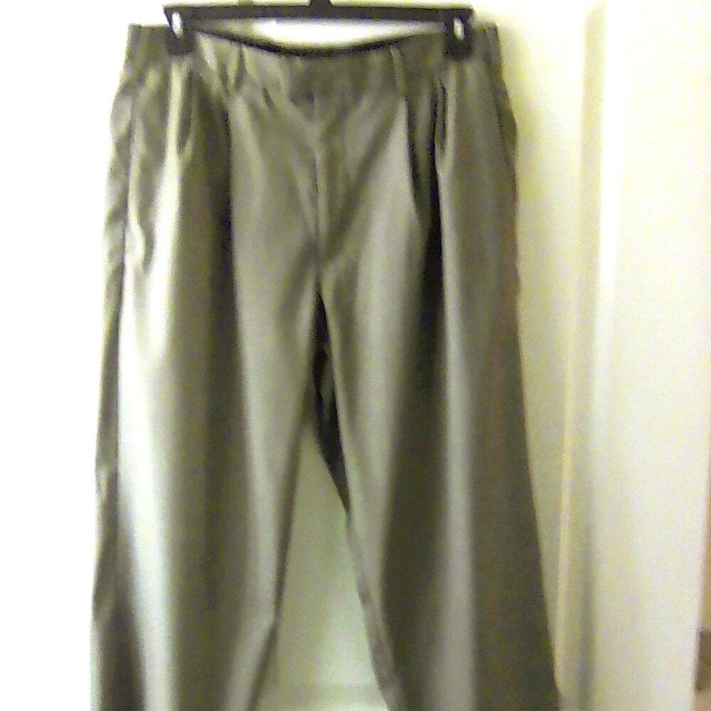 Dockers Mens Pants 36 x 32 new without tags